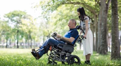 怎麼在輪椅上換尿布？(2023年版)