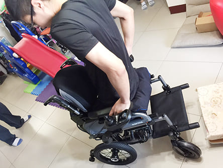 Karma 康揚行動輔具